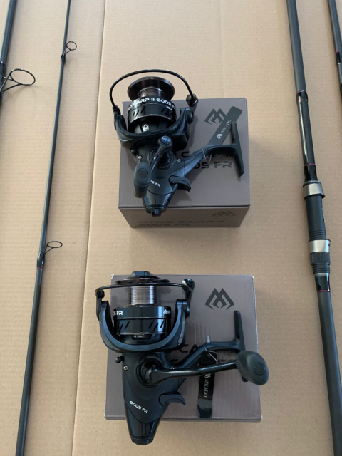 Zestaw karpiowy 12FT, 3,75LBS + Kołowrotki wolny bieg + żyłki Zestaw karpiowy 12FT, 3,75LBS + Kołowrotki wolny bieg + żyłki